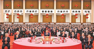 1月27日，中共中央、国务院在北京人民大会堂举行2025年春节团拜会。党和国家领导人习近平、李强、赵乐际、王沪宁、蔡奇、丁薛祥、李希、韩正等同首都各界人士欢聚一堂、共迎佳节。新华社记者??谢环驰摄